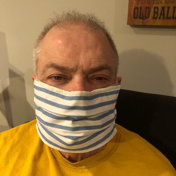 2 Face Masks w Nose Wire & Adjustable Ear Elastics - Picture 9 of 16